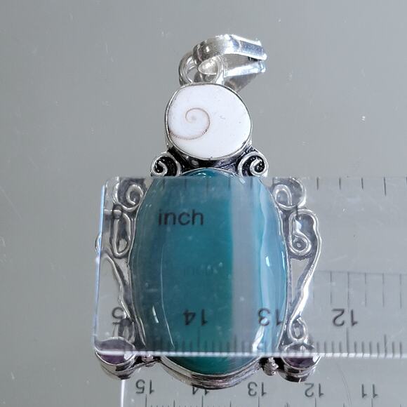 Blue Banded Agate, Shiva Eye Shell & Amethyst Pendant, Sterling Silver Necklace - Picture 6 of 10